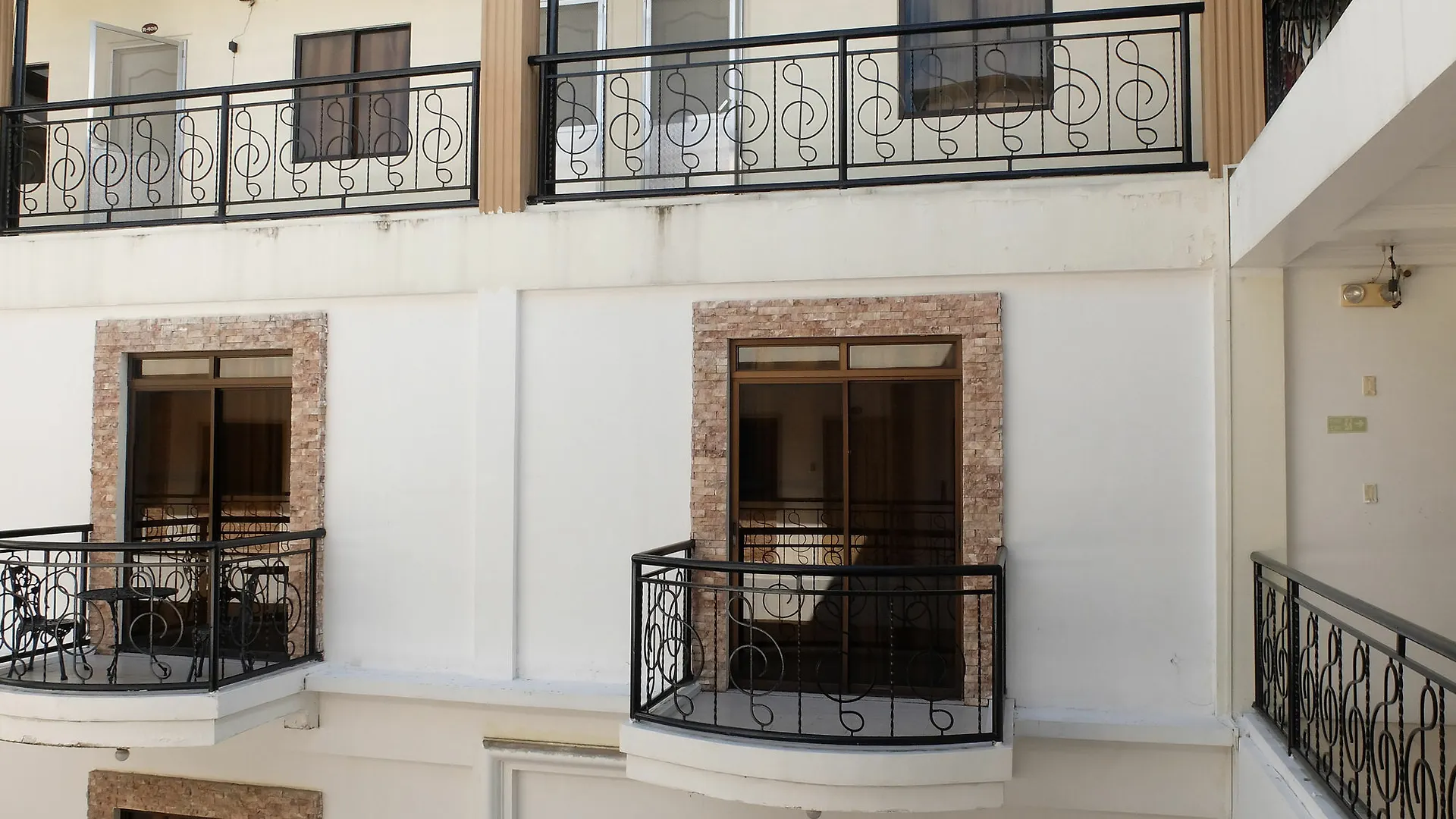Hotel Donald Paul Apartelle Angeles Filipinas