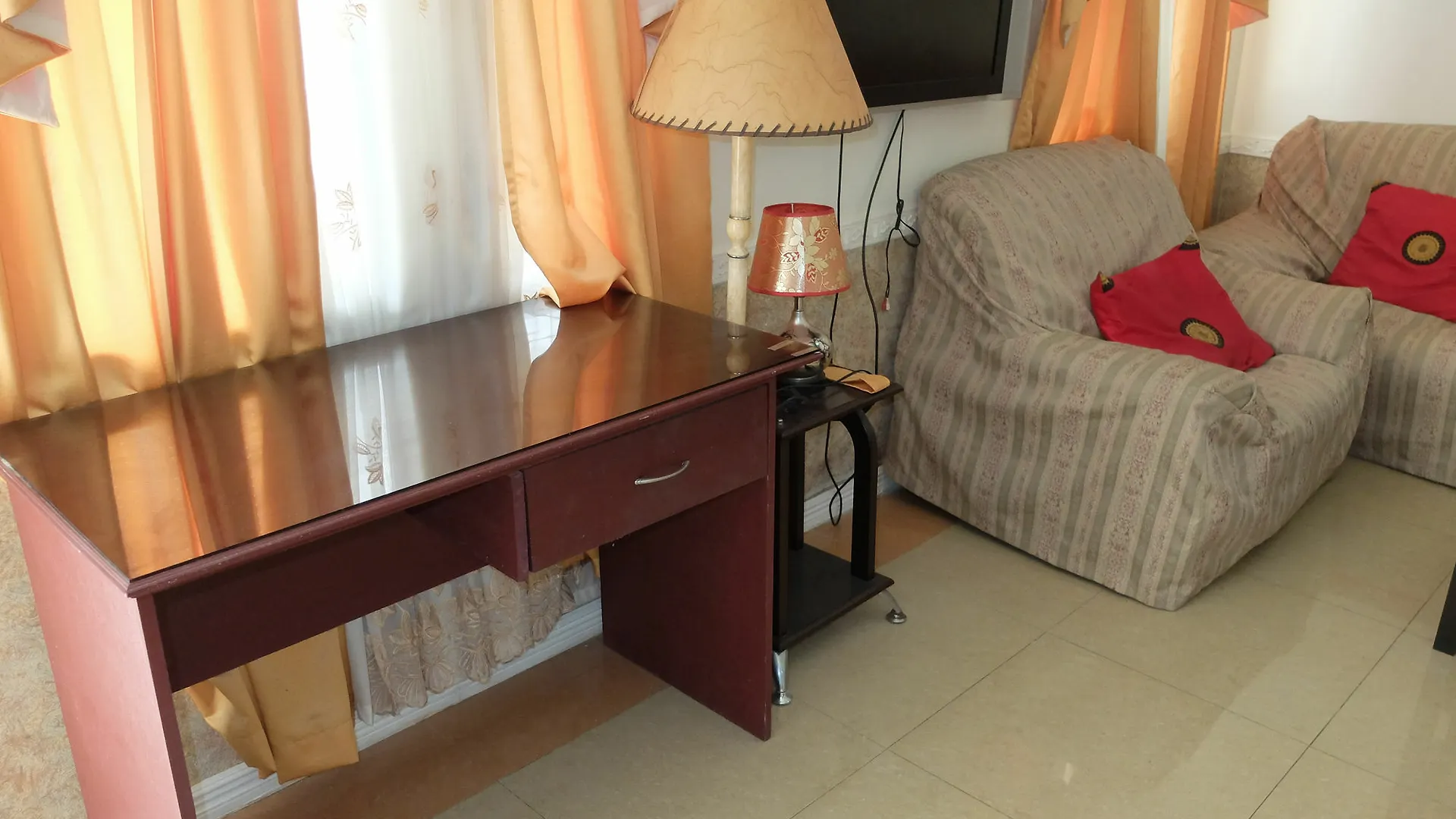 Hotel Donald Paul Apartelle Angeles