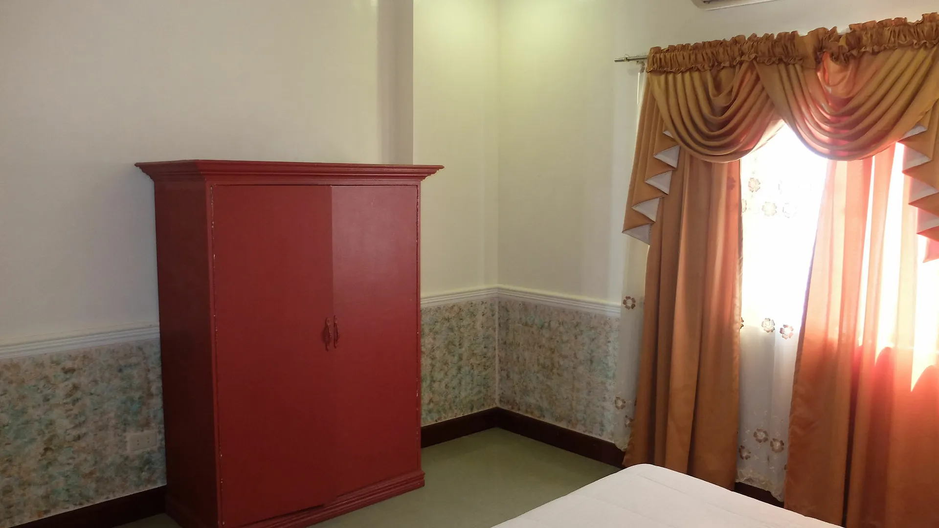 Hotel Donald Paul Apartelle Angeles