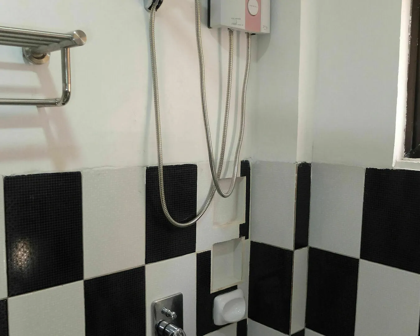 Hotel Donald Paul Apartelle Angeles